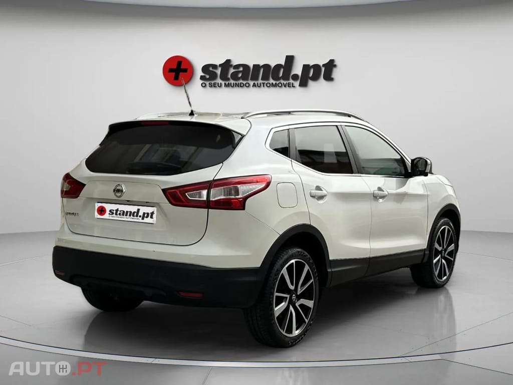 Nissan Qashqai 1.6 dCi Tekna Premium +Xtronic