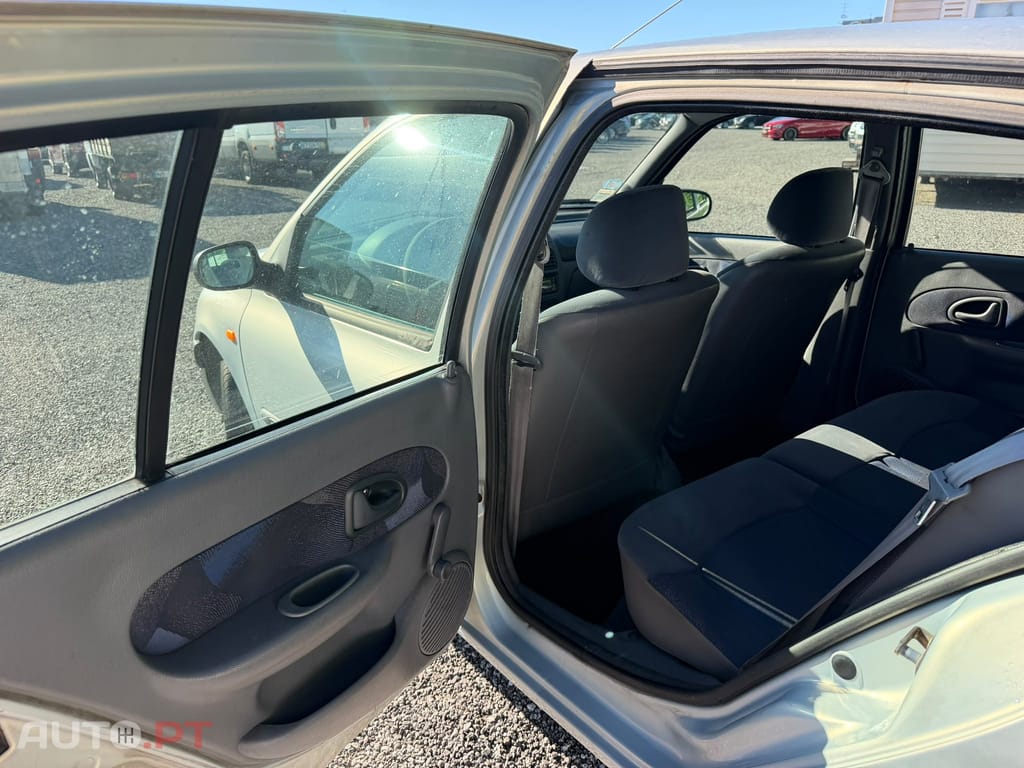 Renault Clio 1.2