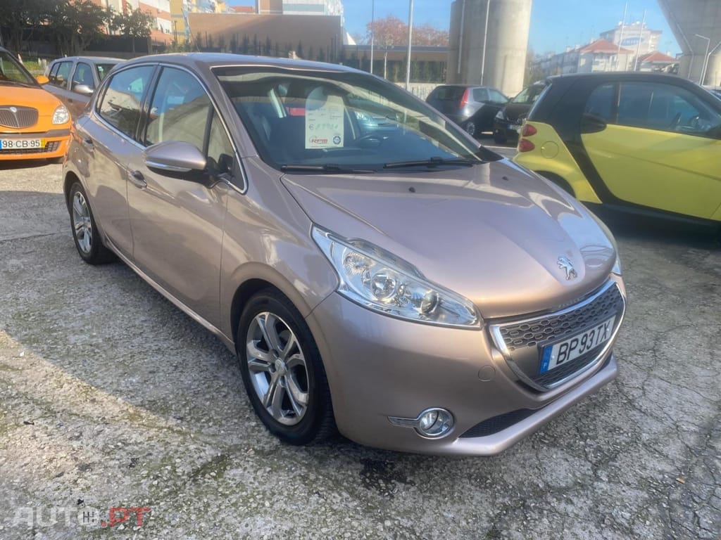 Peugeot 208 1.2 VTi Allure