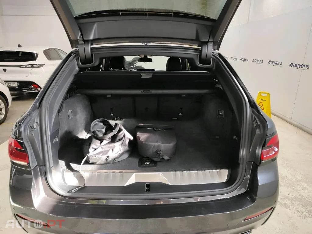 BMW 530 e Pack Desportivo M