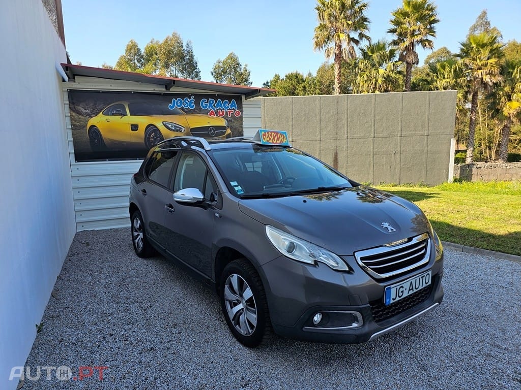 Peugeot 2008 1.2 PureTech Style