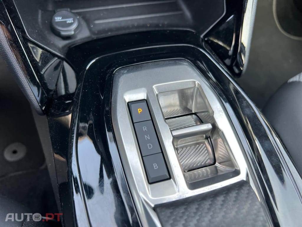 Peugeot E-2008 54 kWh Allure