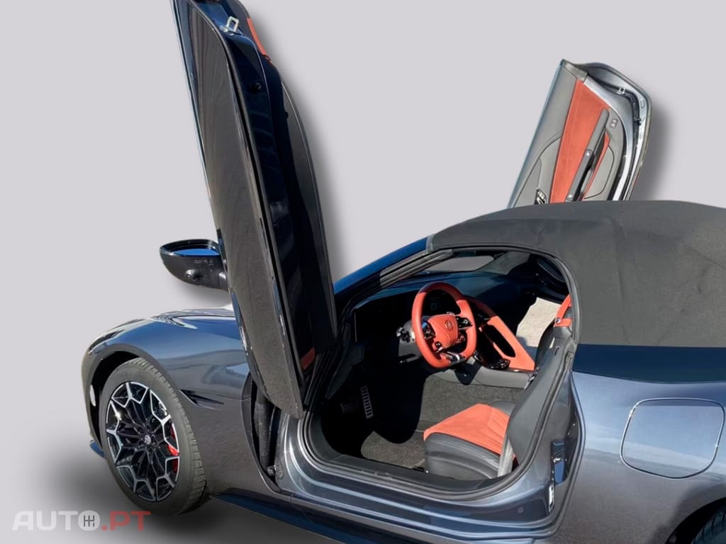 MG Cyberster Roadster I.V.A DEDUTIVEL