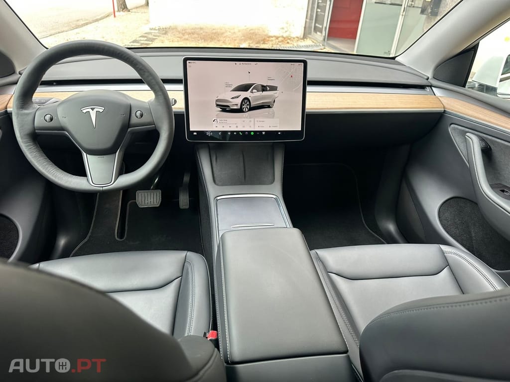 Tesla Model Y Long Range Tração Integral