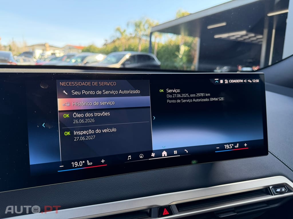 BMW iX xDrive 40 Pack Desportivo