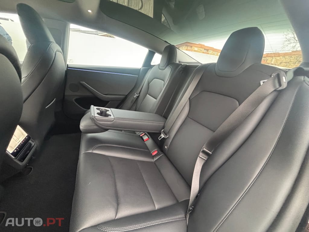 Tesla Model 3 Standard Range Plus RWD