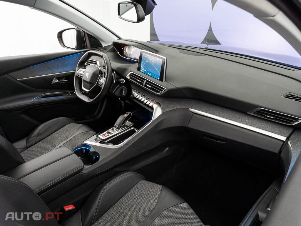 Peugeot 3008 1.5 BlueHDi Allure EAT8