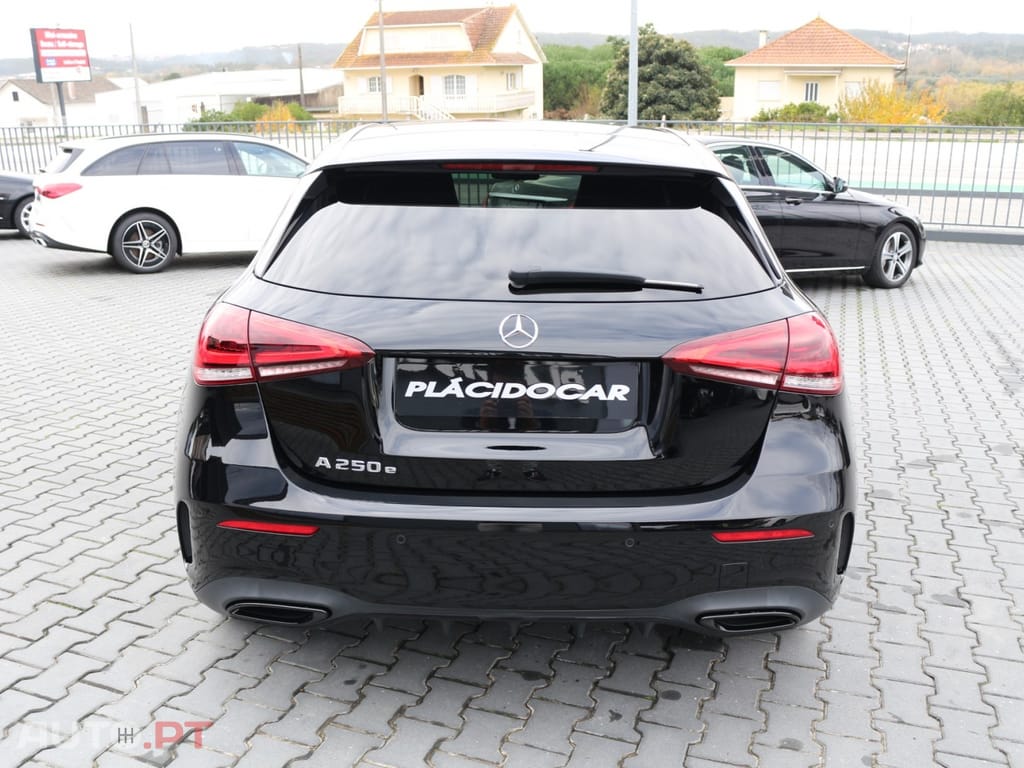 Mercedes-Benz A 250 e AMG Line