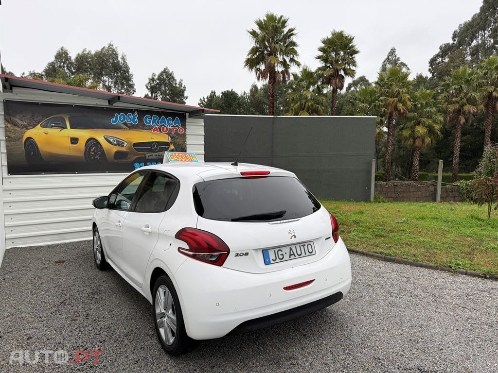 Peugeot 208 1.2 PureTech Style