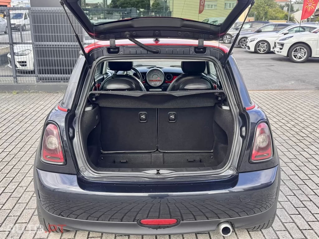 MINI Cooper Cooper D