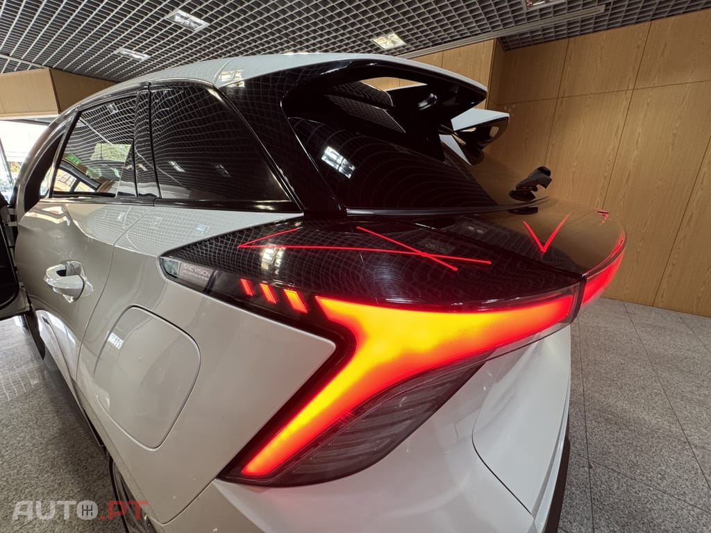 MG MG4 64 kWh Luxury