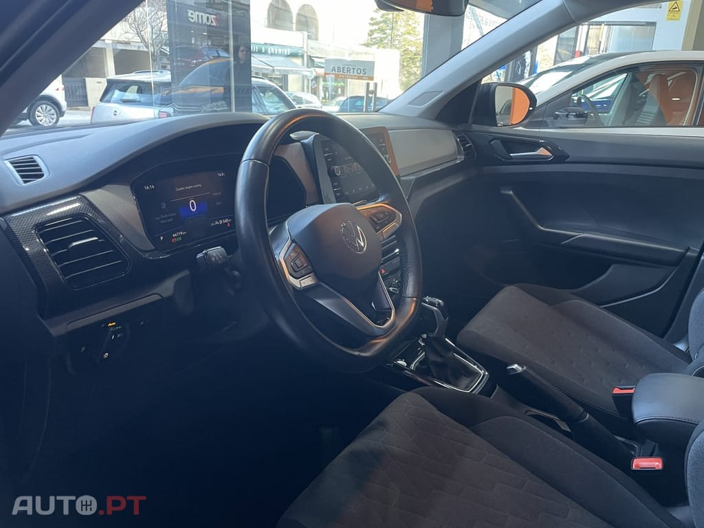 Volkswagen T-Cross 1.0 TSI Urban DSG