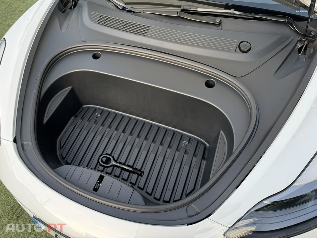 Tesla Model 3 Long Range Tração Integral