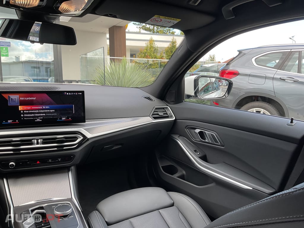 BMW 330 e Pack M Auto