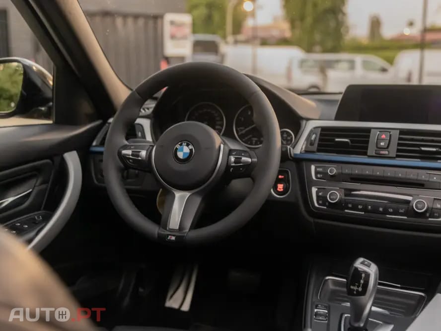 BMW 318 Touring Pack M
