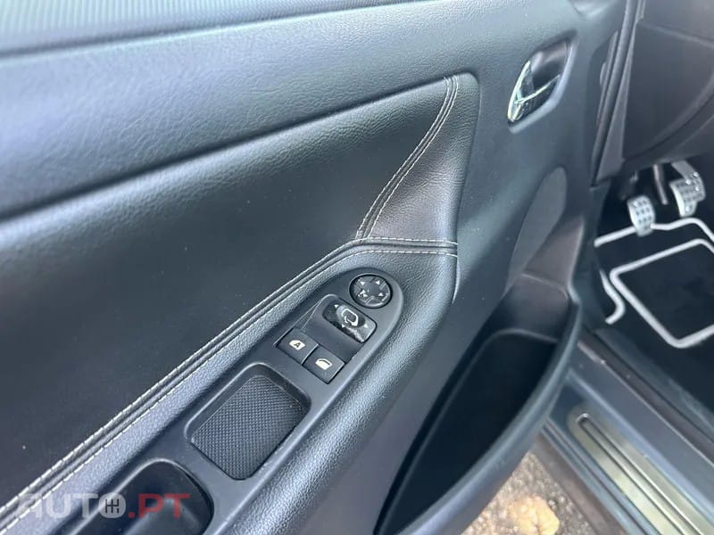 Peugeot 207 CC 1.6 VTi Active