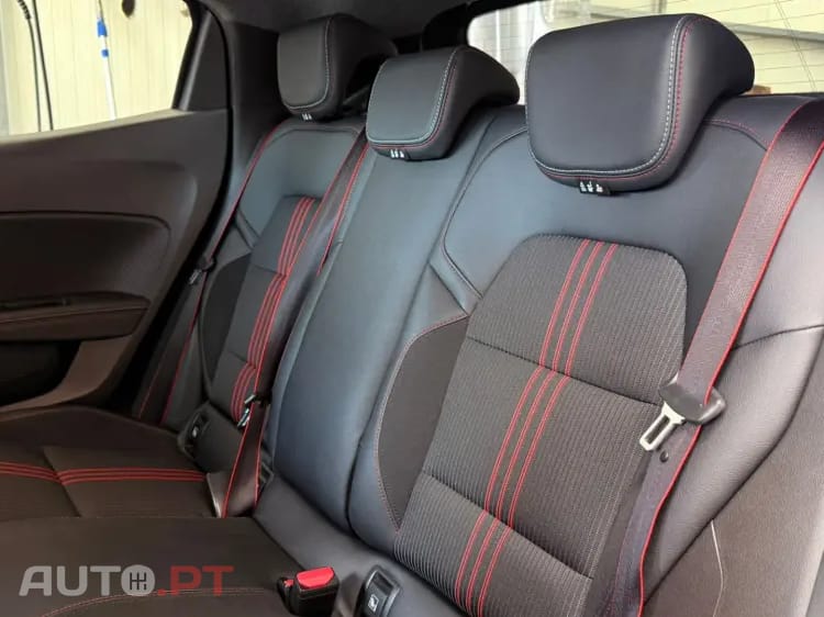 Renault Clio 1.0 TCe RS Line