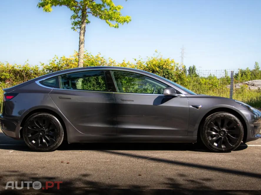Tesla Model 3 Standard Range Plus RWD