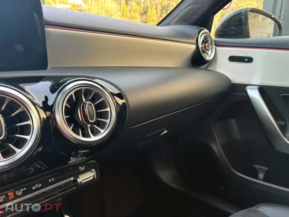 Mercedes-Benz A 180 AMG Line