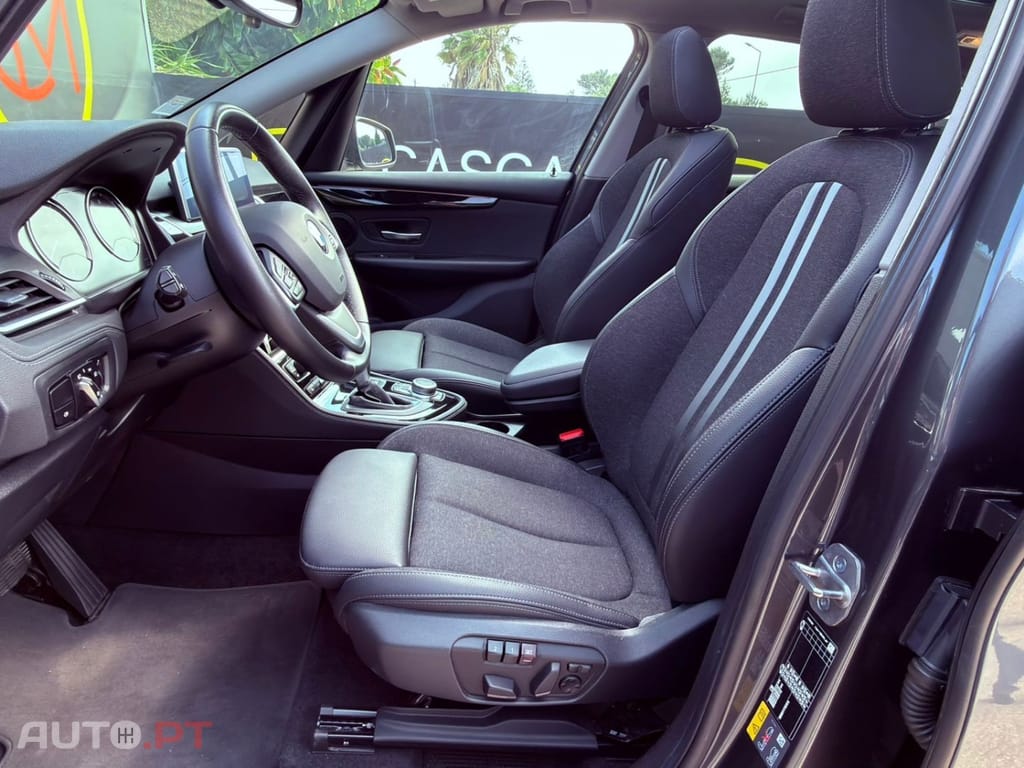 BMW 225 iPerformance — fotografia 11