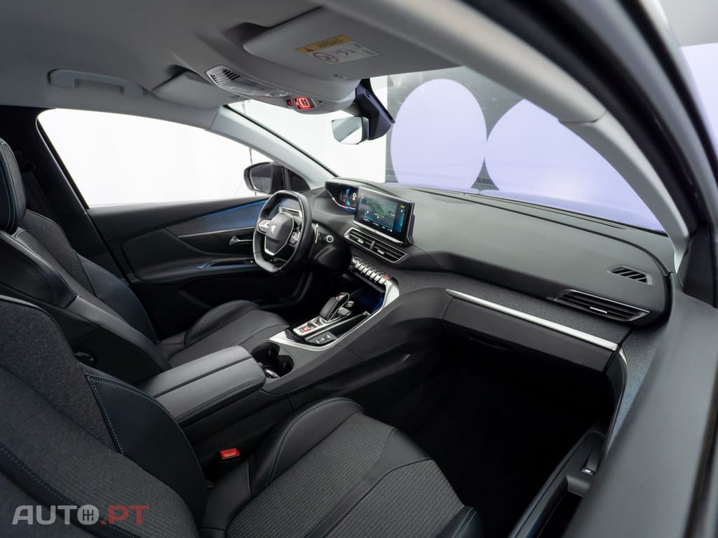 Peugeot 3008 1.6 Hybrid Allure Pack e-EAT8