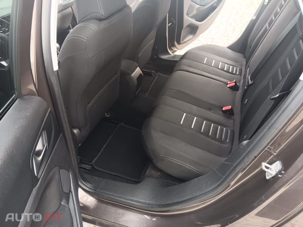 Peugeot 308 SW 1.6 BlueHDI