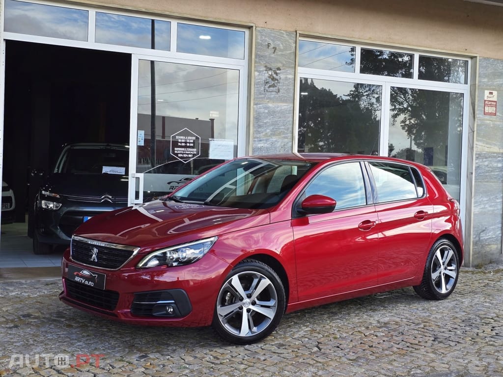 Peugeot 308 1.2 PureTech Active J17