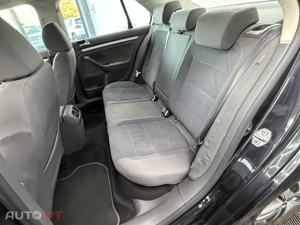 Volkswagen Jetta 1.9 TDi Confortline