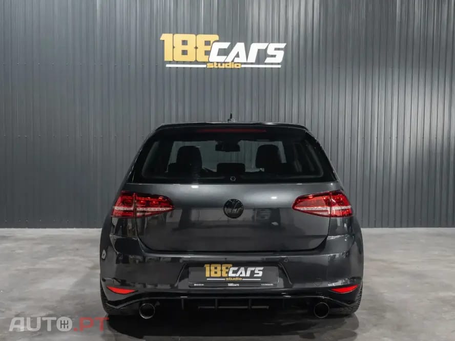 Volkswagen Golf 2.0 TSi GTi DSG Performance
