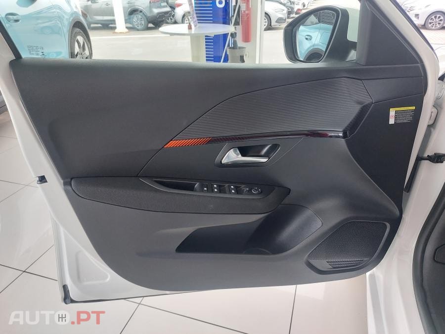 Peugeot E-208 50 kWh Active