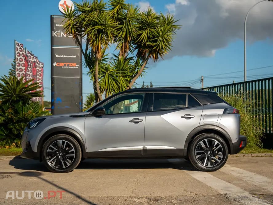 Peugeot E-2008 50 kWh GT