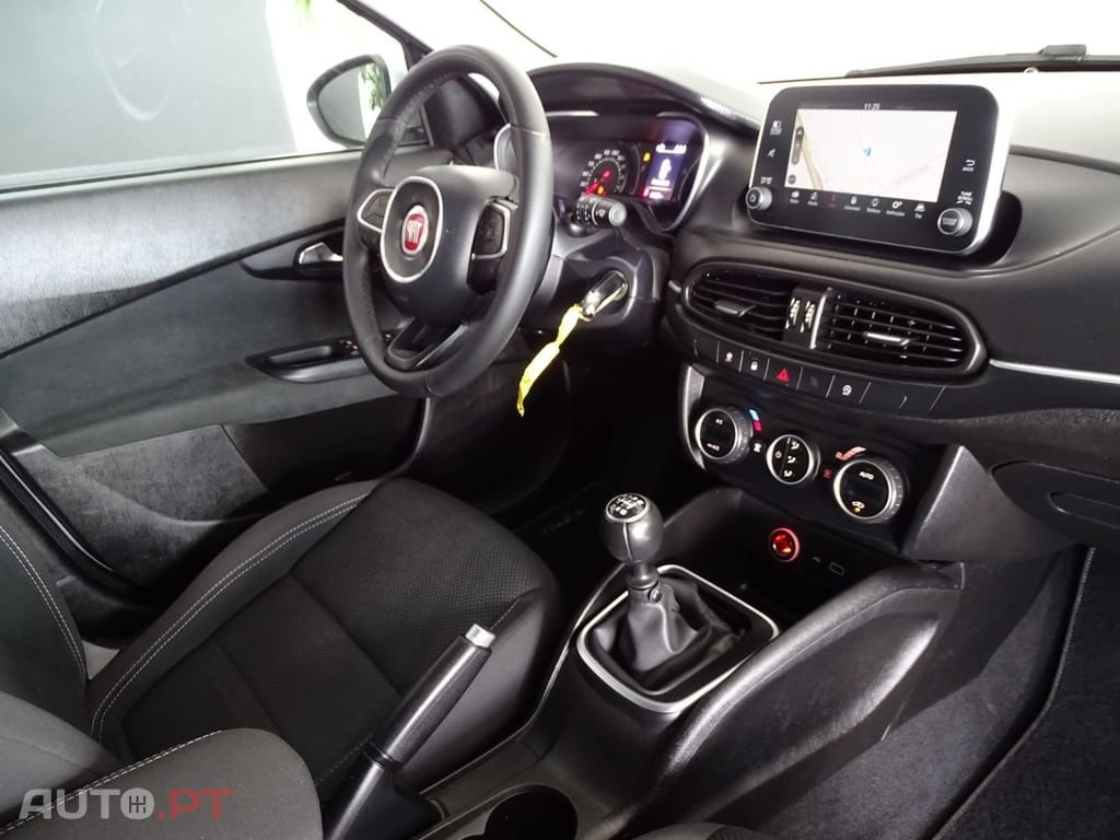 Fiat Tipo 1.6 M-Jet Lounge J17