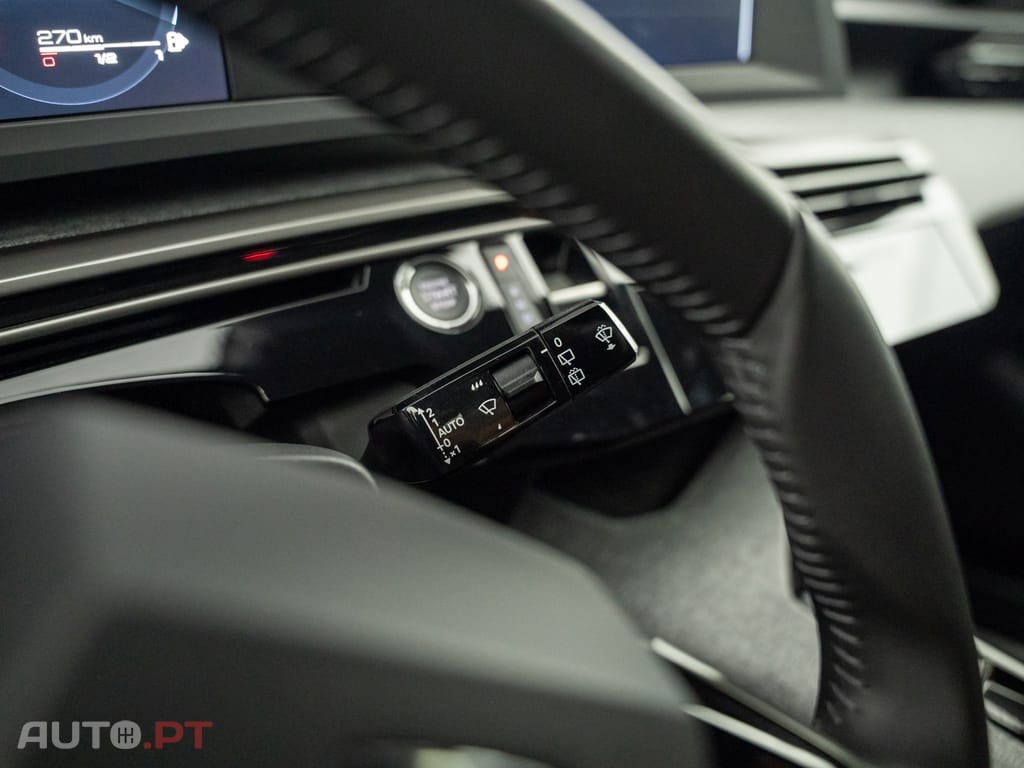 Peugeot 5008 1.2 Hybrid Allure e-DCS6