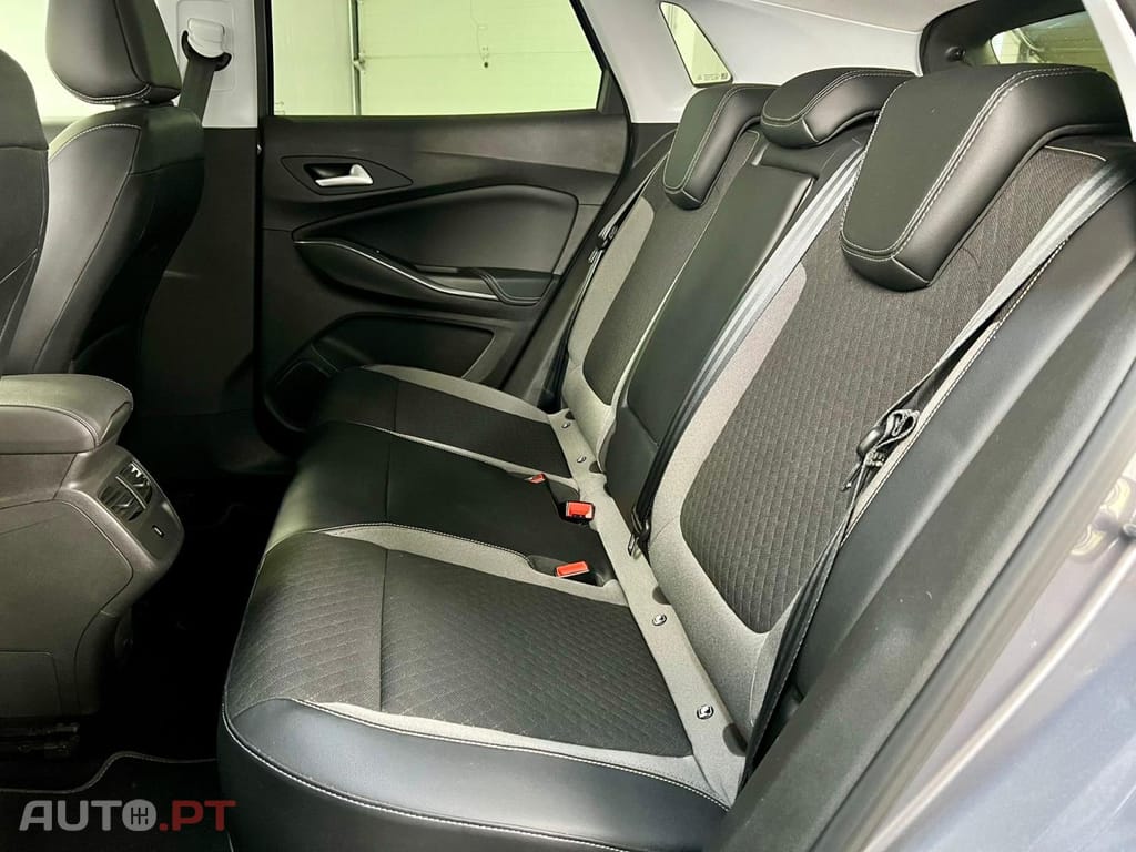 Opel Grandland (X) 1.6 Turbo PHEV 225cv S/S EAT8 FWD