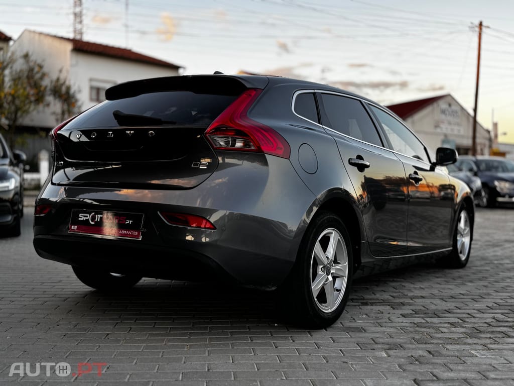 Volvo V40 1.6 D2 Momentum