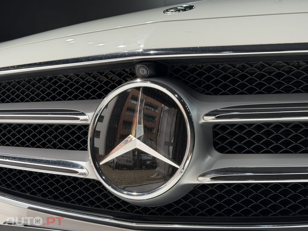Mercedes-Benz E 350 e AMG