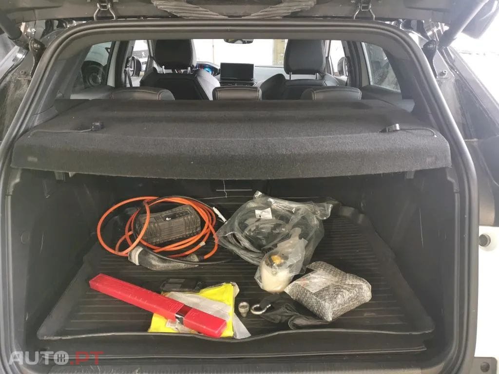 Peugeot 3008 1.6 Hybrid GT Pack e-EAT8