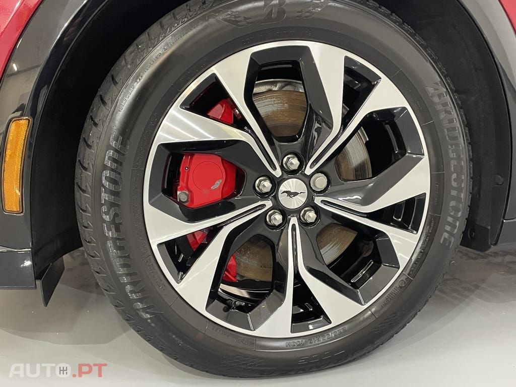 Ford Mustang Mach-E 98.7 kWh Premium AWD