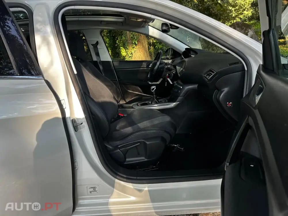 Peugeot 308 1.5 BlueHDi Allure