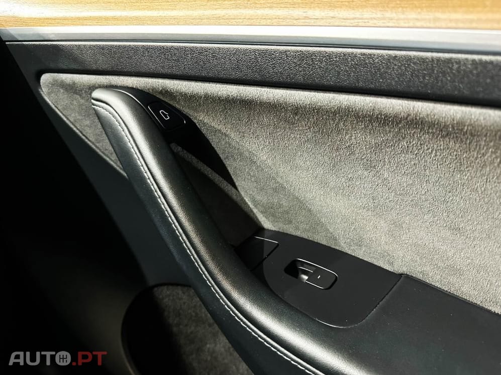 Tesla Model Y Grande Autonomie Dual Motor AWD