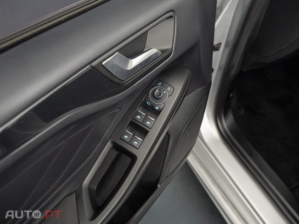 Ford Focus 1.0 EcoBoost MHEV ST-Line
