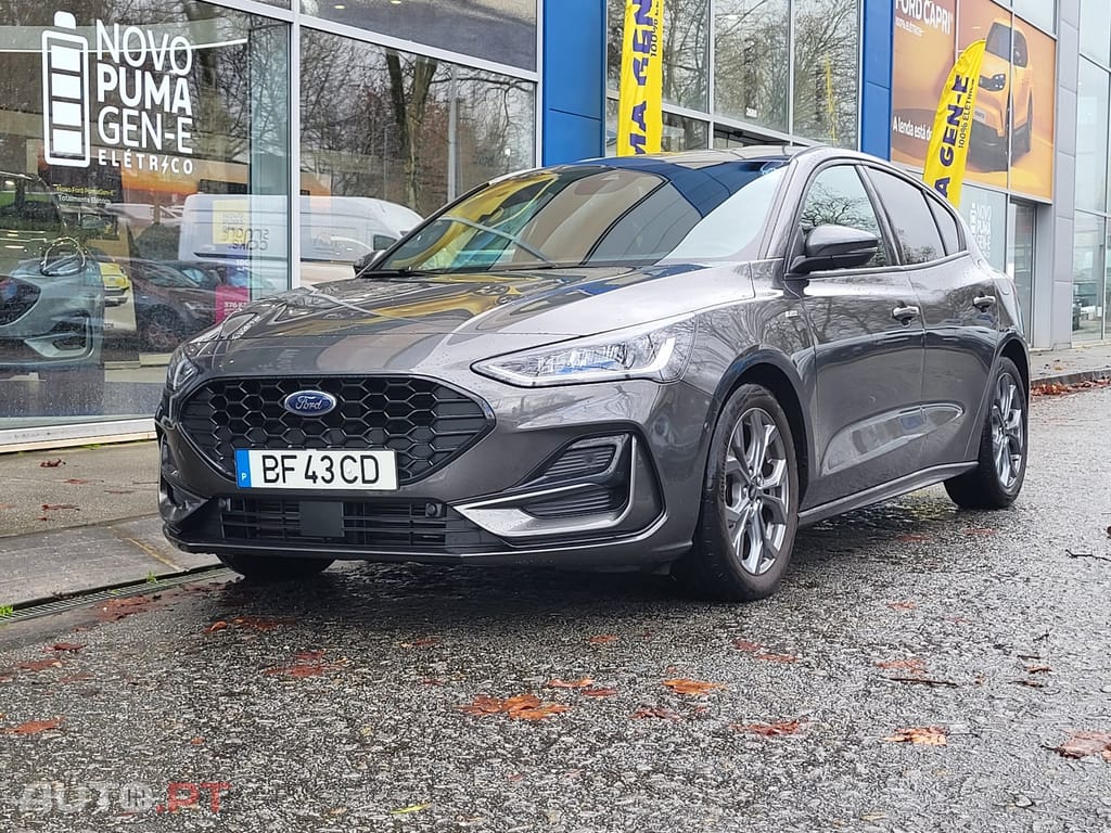 Ford Focus 1.0 EcoBoost MHEV ST-Line X