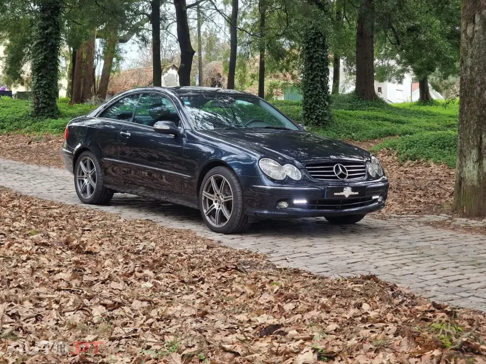 Mercedes-Benz CLK 240 Outro