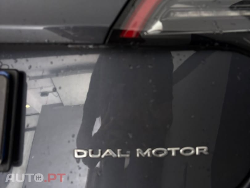 Tesla Model 3 Long Range AWD Dual Motor — fotografia 9