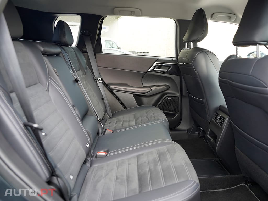 Mitsubishi Outlander Outlander 2.4 PHEV Intense