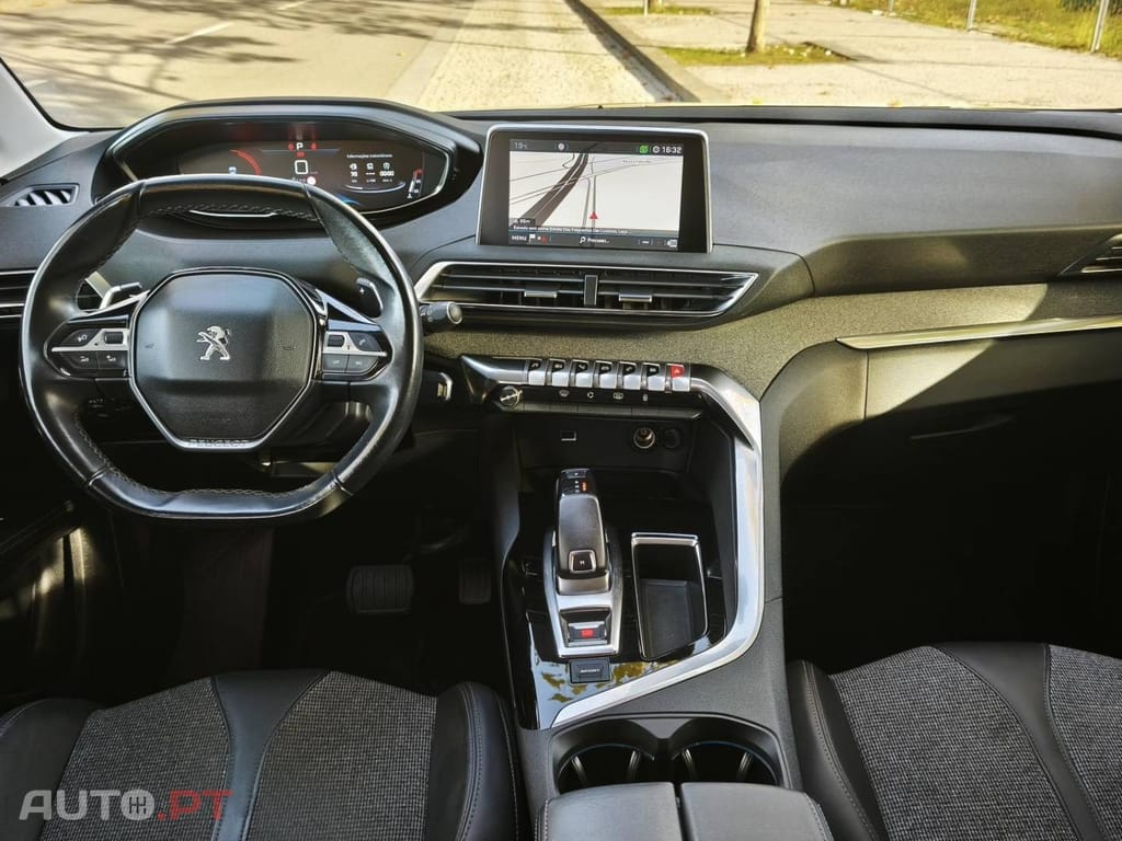 Peugeot 5008 1.5 BlueHDi Allure Pack EAT8