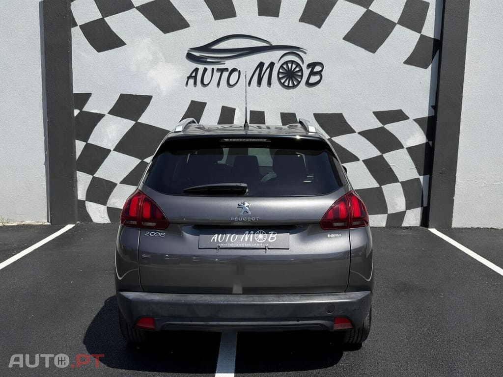 Peugeot 2008 1.2 PureTech Style
