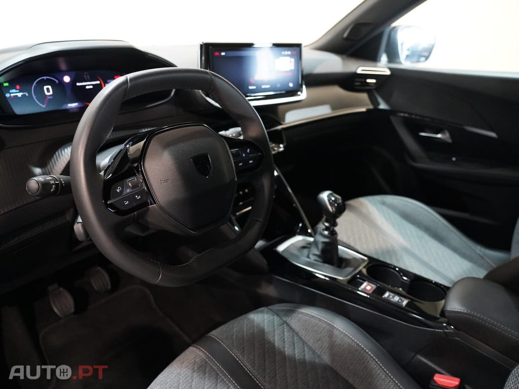 Peugeot 2008 1.2 PureTech Allure