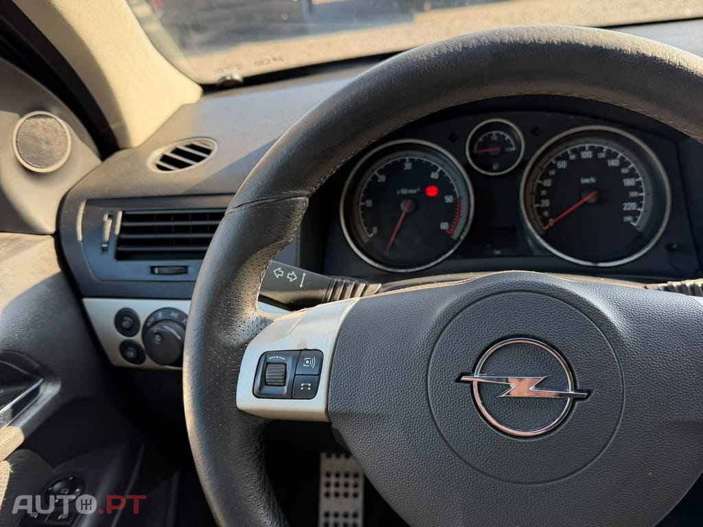 Opel Astra 1.3 CDTi Edition