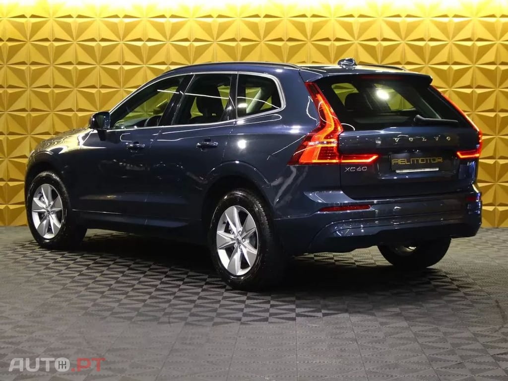 Volvo XC60 2.0 B4 Momentum
